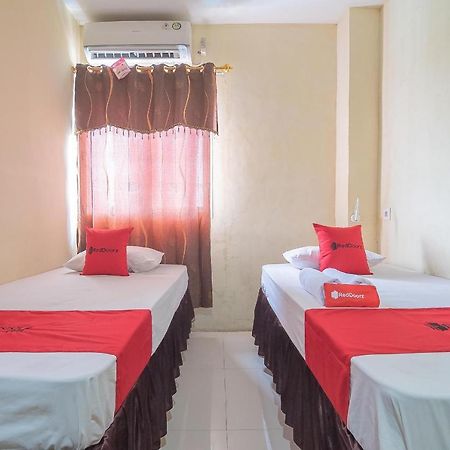 Hotel Reddoorz Syariah At Jalan Cilik Riwut Kapuas Kualakapuas Exterior foto